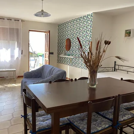 Molly House Apartman